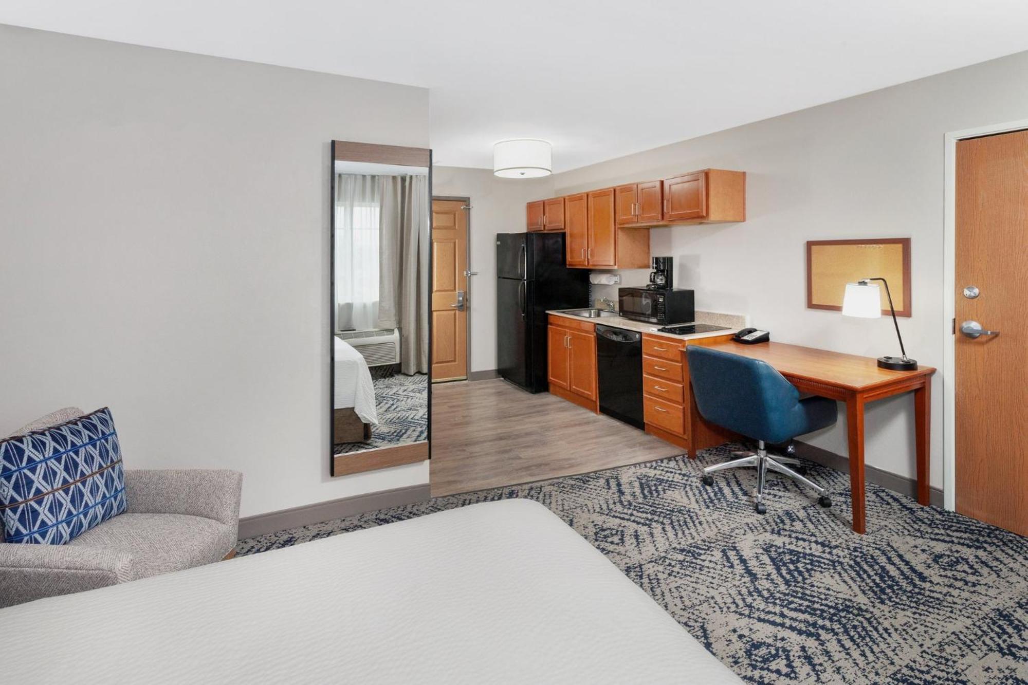 קלרקסוויל Candlewood Suites Louisville North By Ihg מראה חיצוני תמונה